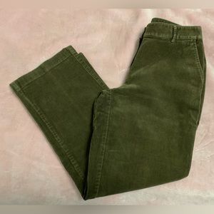 L.L. Bean Women’s Size 6P corduroy Pants